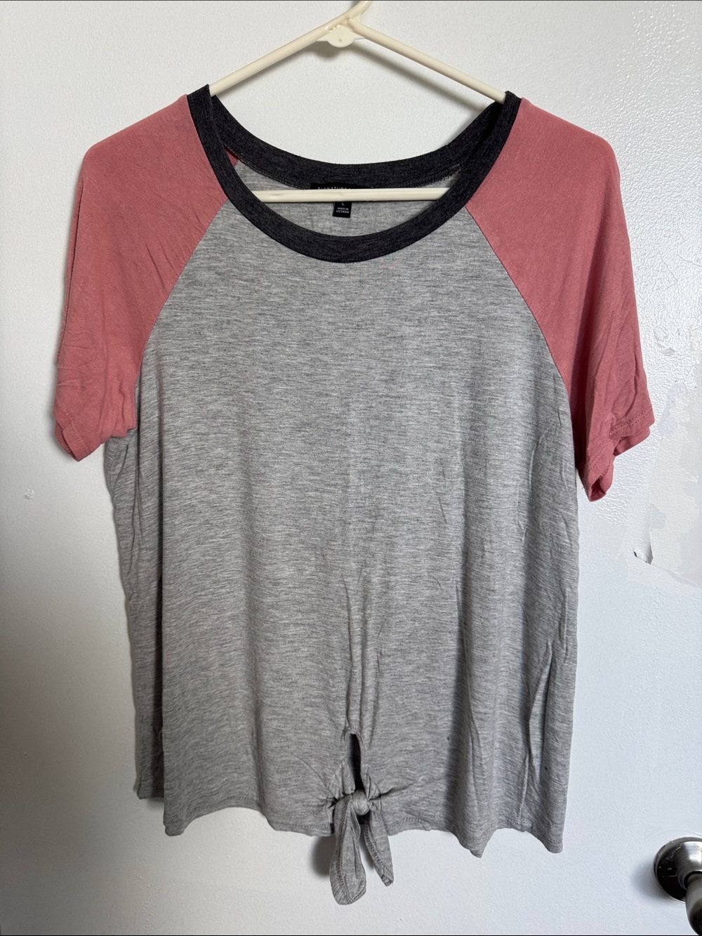 Signature Studio Size Large Short Sleeve T-Shirt